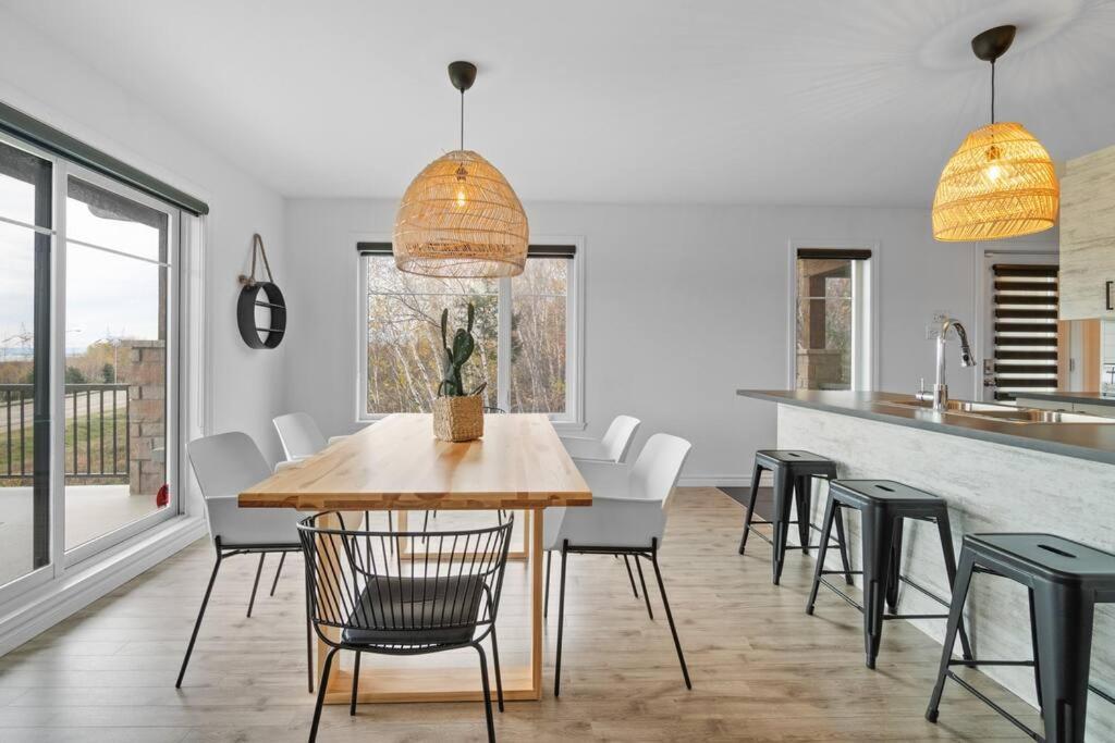 Appartamento Initial - Boho - Mont-Sainte-Anne Beaupré Esterno foto